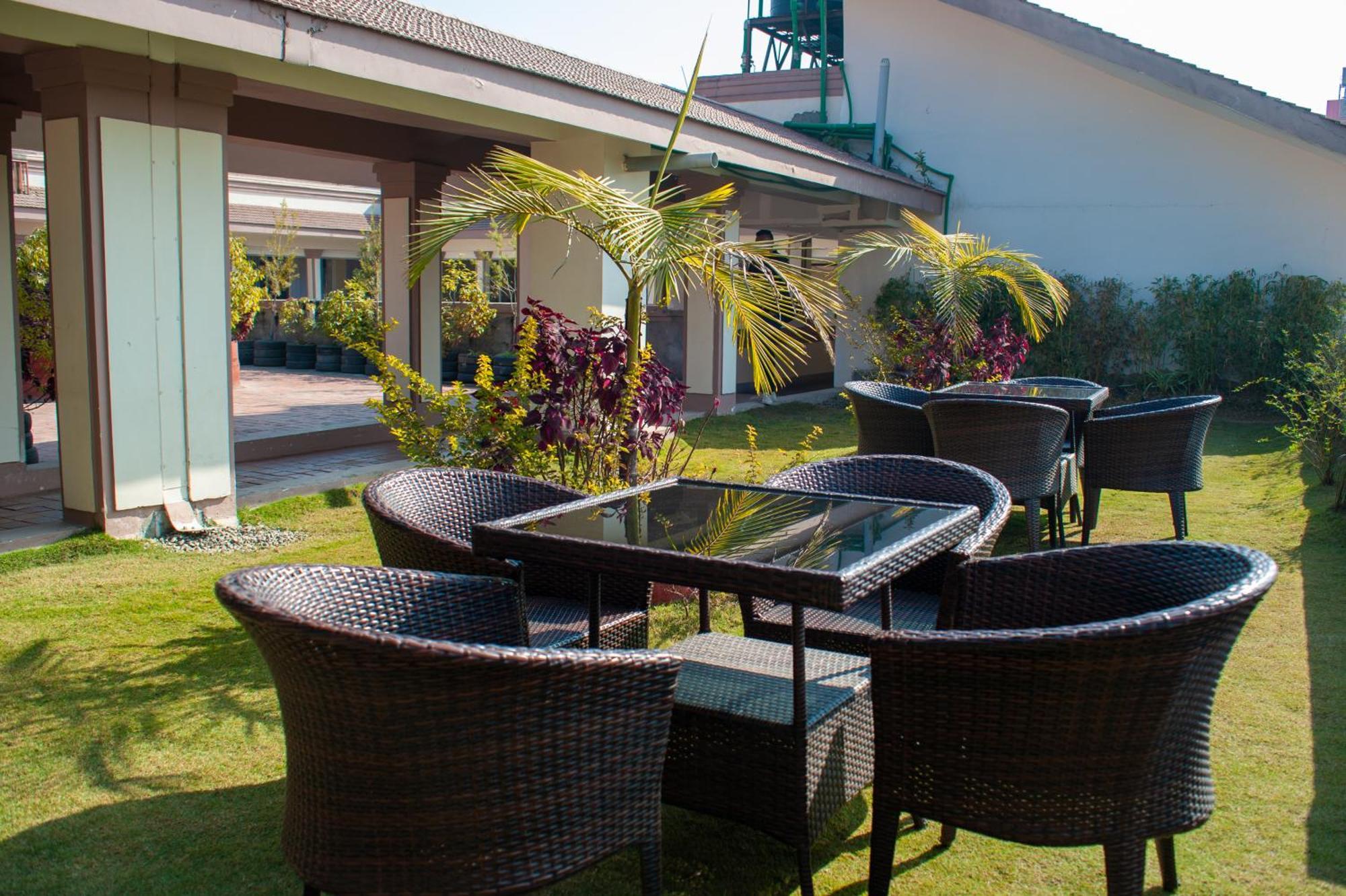 Hotel Ananda Pashupati Kathmandu Exterior photo